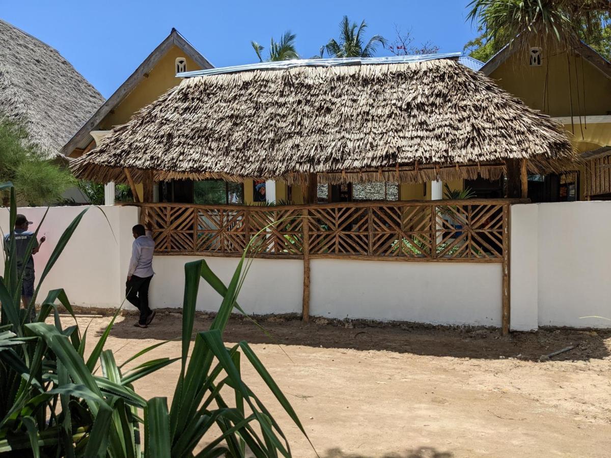Mkadi Beach House Hotel Nungwi Kültér fotó