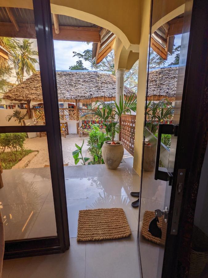 Mkadi Beach House Hotel Nungwi Kültér fotó