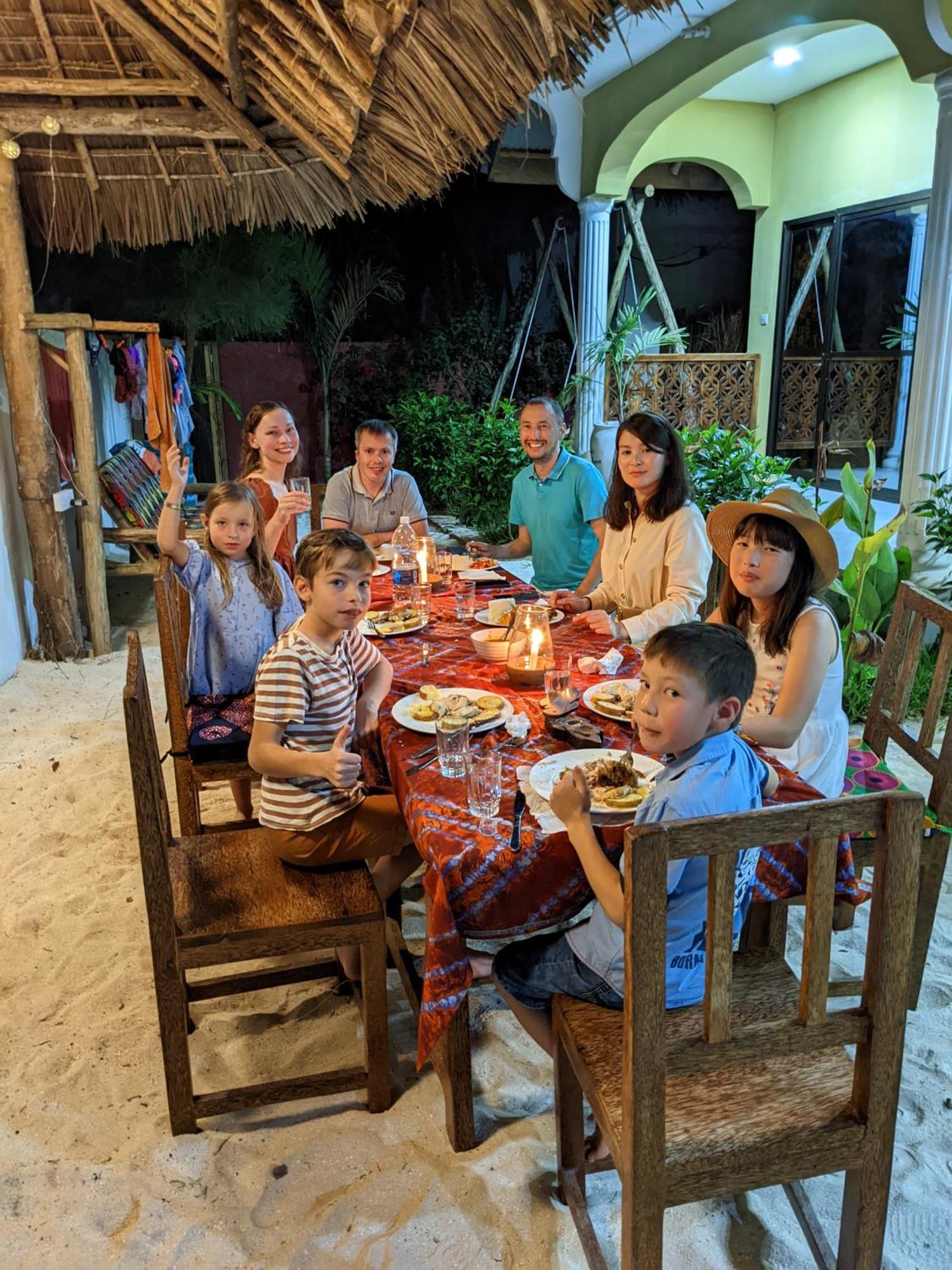 Mkadi Beach House Hotel Nungwi Kültér fotó