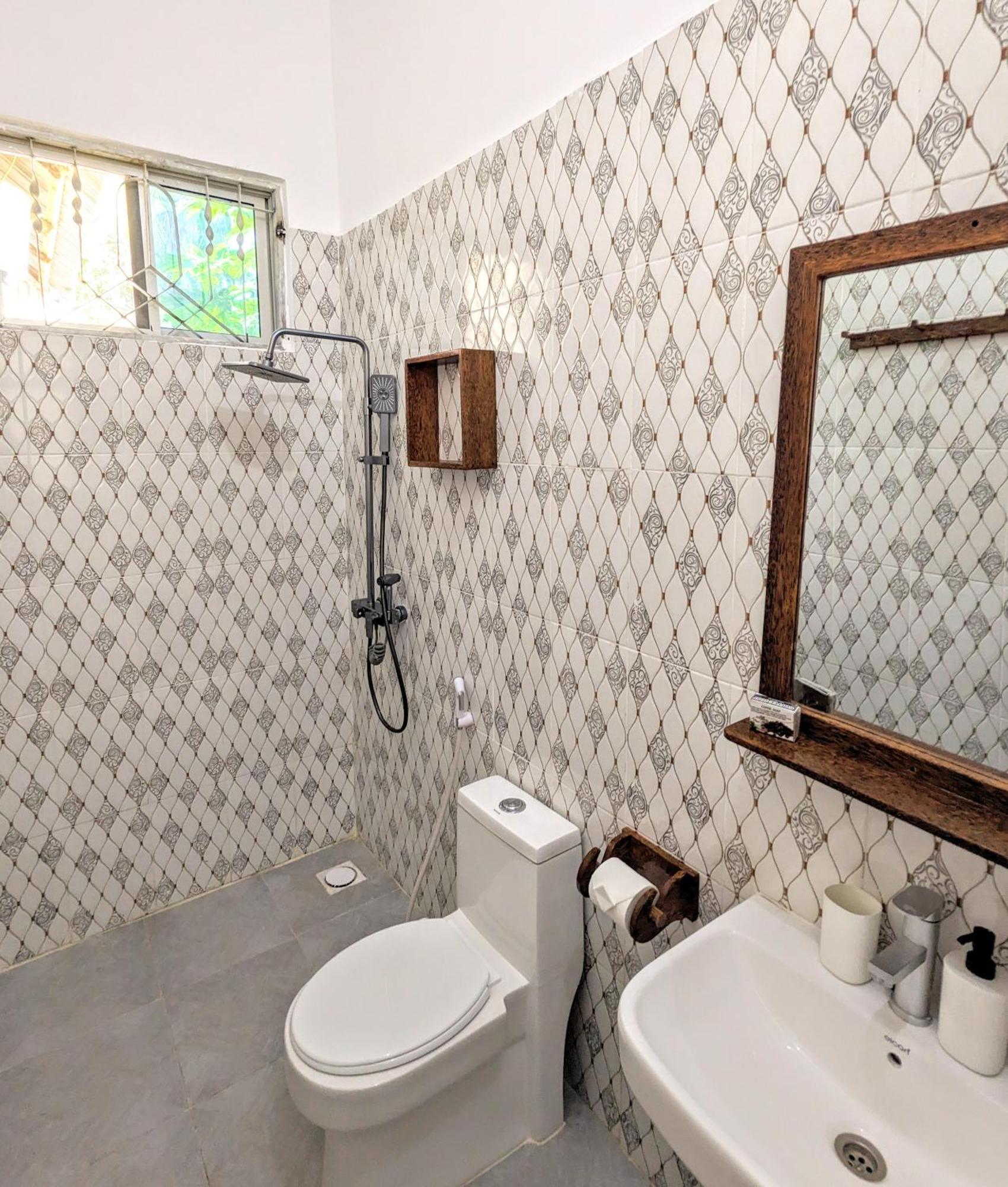 Mkadi Beach House Hotel Nungwi Kültér fotó