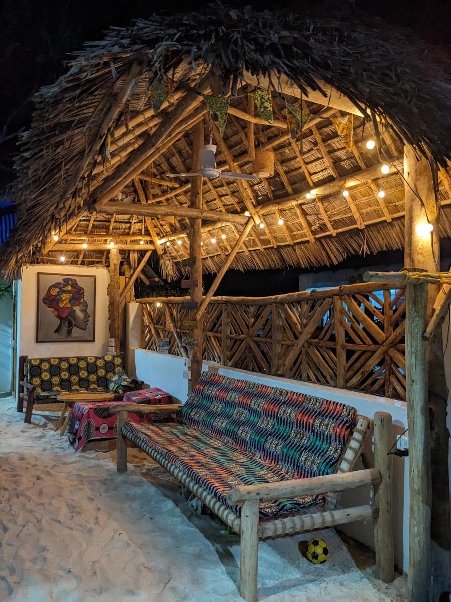 Mkadi Beach House Hotel Nungwi Kültér fotó